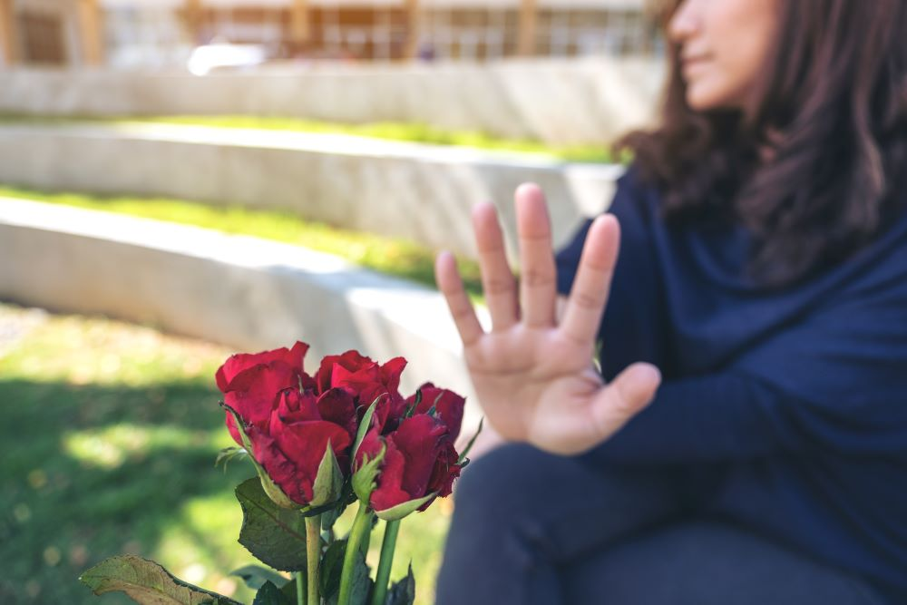 The rose scam, rejecting roses from a seller